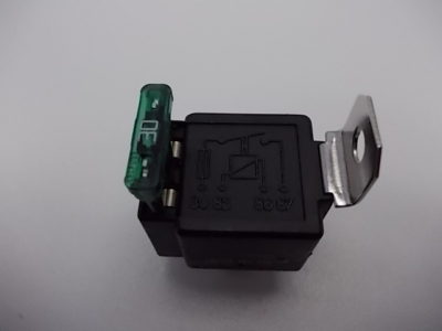 Mini Relais 12V 30A met Zekering