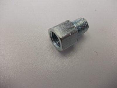 Aansluitstuk Centrale Smering M8x1 Conisch Buiten naar M8x1 binnendraad