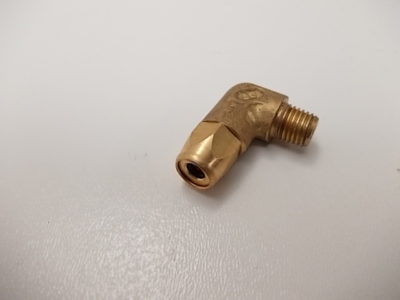 Vetnippel M8x1 Haaks Insteek voor 4mm Kunststof Smeerleiding